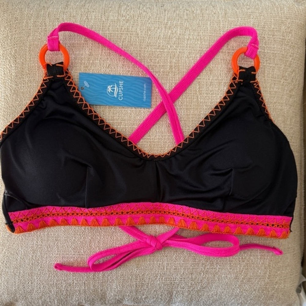 Women’s swim top | Swimsuit Bikini top Size medium